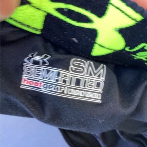 Grandpa mob wife clean girl office fairy core Women’s Under Armour shorts small - Picture 4 of 4